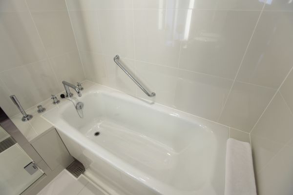 Cost of Bathtub Repair in Bossier City
